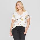 Women's Plus Size Floral Short Sleeve V-neck Essential T-shirt - Ava & Viv White