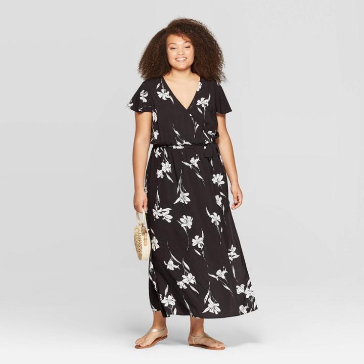 Women's Plus Size Floral Print Short Sleeve V-neck Maxi Wrap Dress - Ava & Viv Black