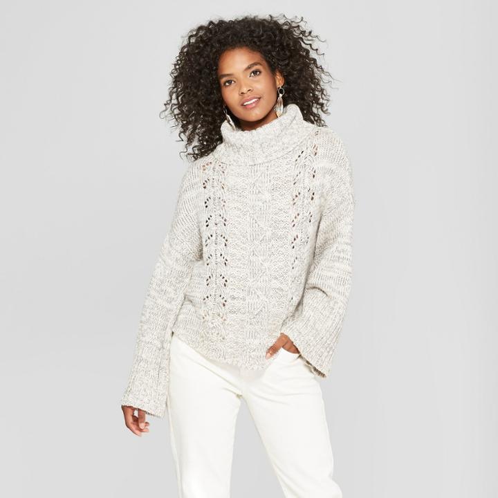 Women's Long Bell Sleeve Cropped Turtleneck - Cliche Cream