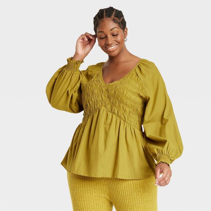 Women's Plus Size Balloon Long Sleeve Smocked Bodice Blouse - Ava & Viv Green X