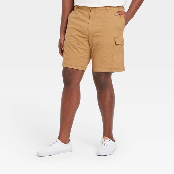 Men's Big & Tall 9.5 Relaxed Fit Utility Cargo Shorts - Goodfellow & Co Khaki