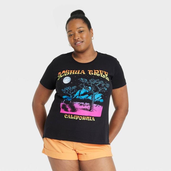 Philcos Women's Plus Size Joshua Tree Boyfriend Short Sleeve Graphic T-shirt - Black