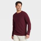 Men's Regular Fit Long Sleeve Crewneck T-shirt - Goodfellow & Co Pomegranate