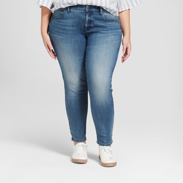 Women's Plus Size Jeggings - Universal Thread Medium Wash