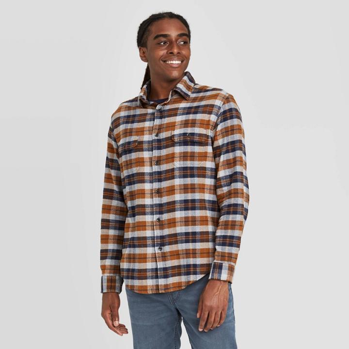 Mens Standard Fit Long Sleeve 2-pocket Flannel Button-down Shirt - Goodfellow & Co Brown
