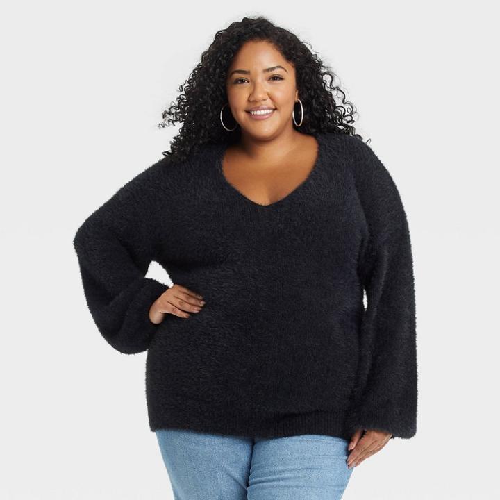 Women's Plus Size Chenille V-neck Pullover Sweater - Ava & Viv Black