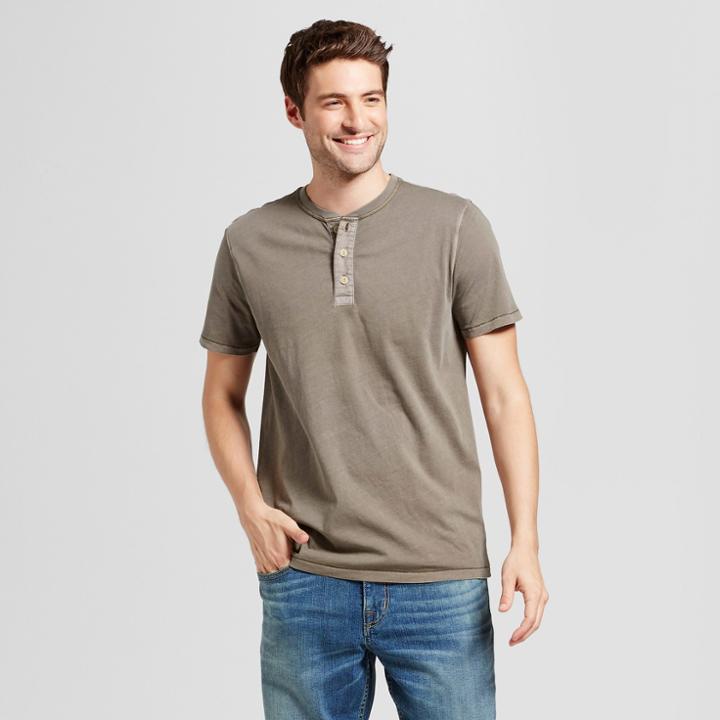 Men's Standard Fit Short Sleeve Henley T-shirt - Goodfellow & Co Olive (green)