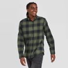 Men's Standard Fit Long Sleeve 1-pocket Flannel Button-down Shirt - Goodfellow & Co Green