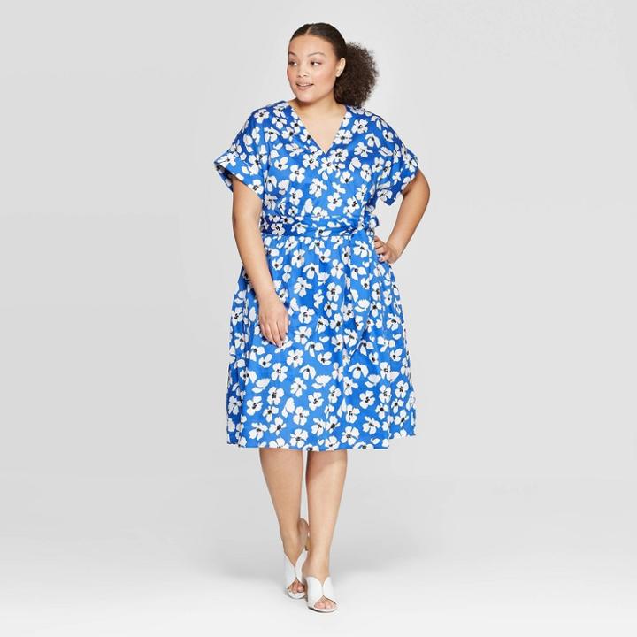 Women's Plus Size Floral Print Short Sleeve V-neck Capri Wrap Dress - Who What Wear Blue/white
