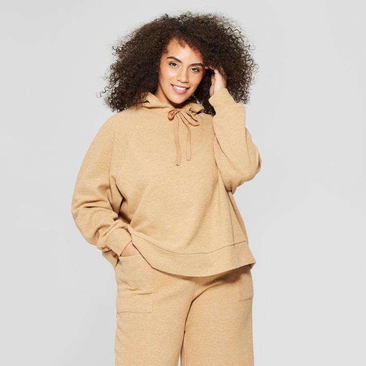 Women's Plus Size Long Sleeve Slouchy Sweatshirt - Who What Wear Tan