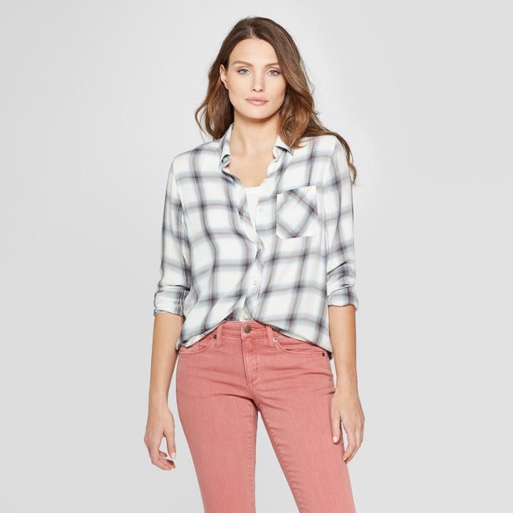 Women's Long Sleeve Plaid Shirt - Universal Thread White