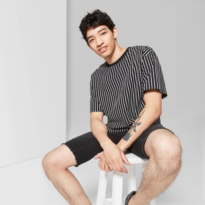 Men's Striped Regular Fit Short Sleeve Boxy T-shirt - Original Use Black