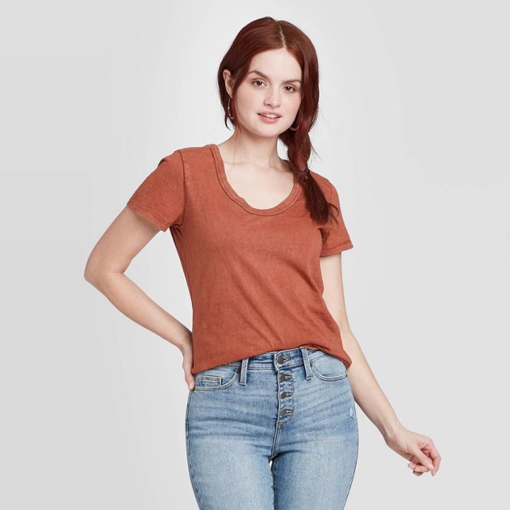 Women's Short Sleeve V-neck Relaxed Fit T-shirt - Universal Thread Brown