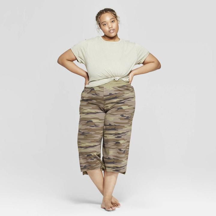 Women's Plus Size Short Sleeve Cropped Lounge T-shirt - Colsie Green