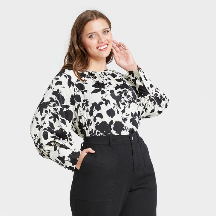 Women's Plus Size Floral Print Balloon Long Sleeve High Cuff Blouse - Who What Wear Cream