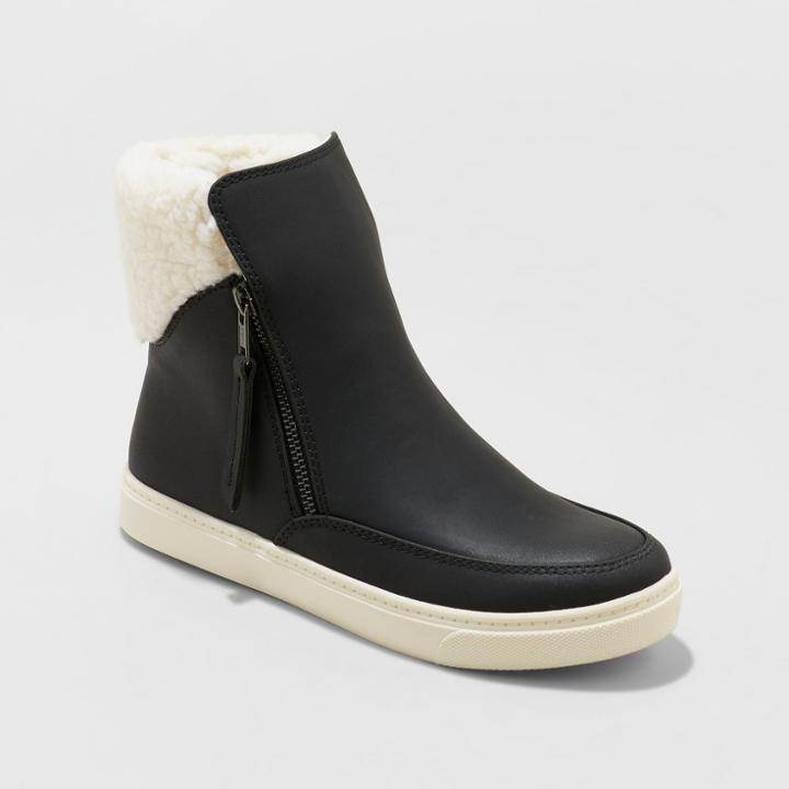 Women's Lei Sneaker Fashion Boots - Universal Thread Black