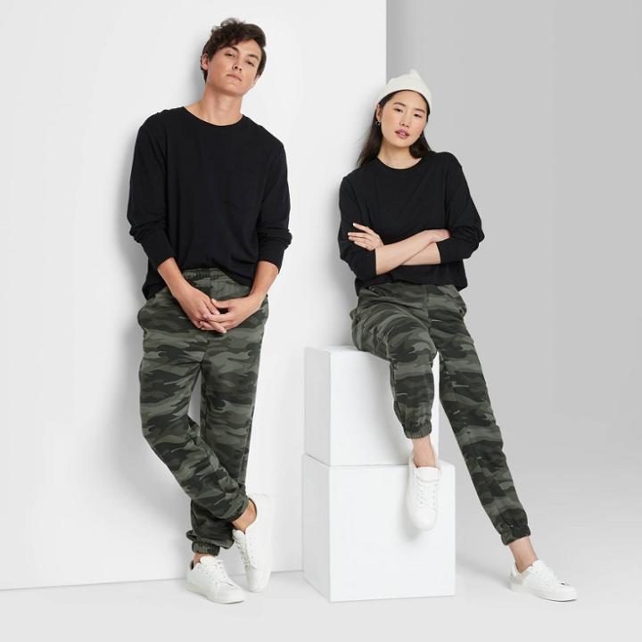 Women's High-rise Fleece Sweatpants - Wild Fable Green Camo