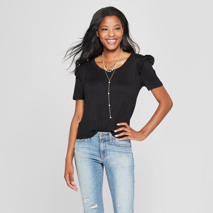 Women's Short Sleeve Ruffle Shoulder T-shirt - 3hearts (juniors') Black