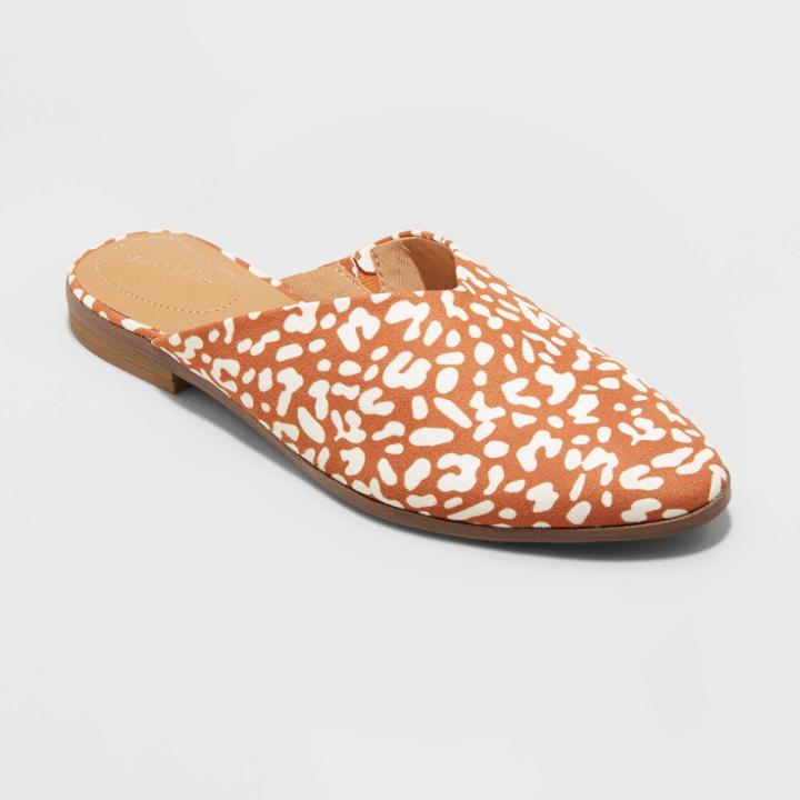 Women's Lana Flats And Slip Ons - Universal Thread Brown