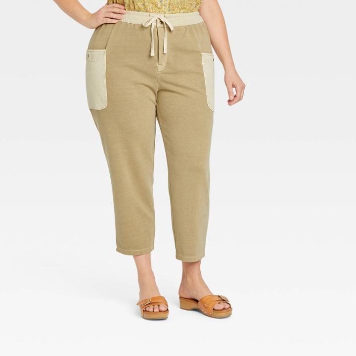 Women's Plus Size High-rise Cargo Utility Tapered Pants - Universal Thread
