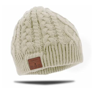 Tenergy Women's Bluetooth Cable Knit Beanie - Cream (ivory)