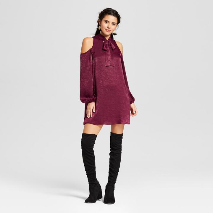 Women's Shine Cold Shoulder Tie Neck Dress - Le Kate (juniors') Wine