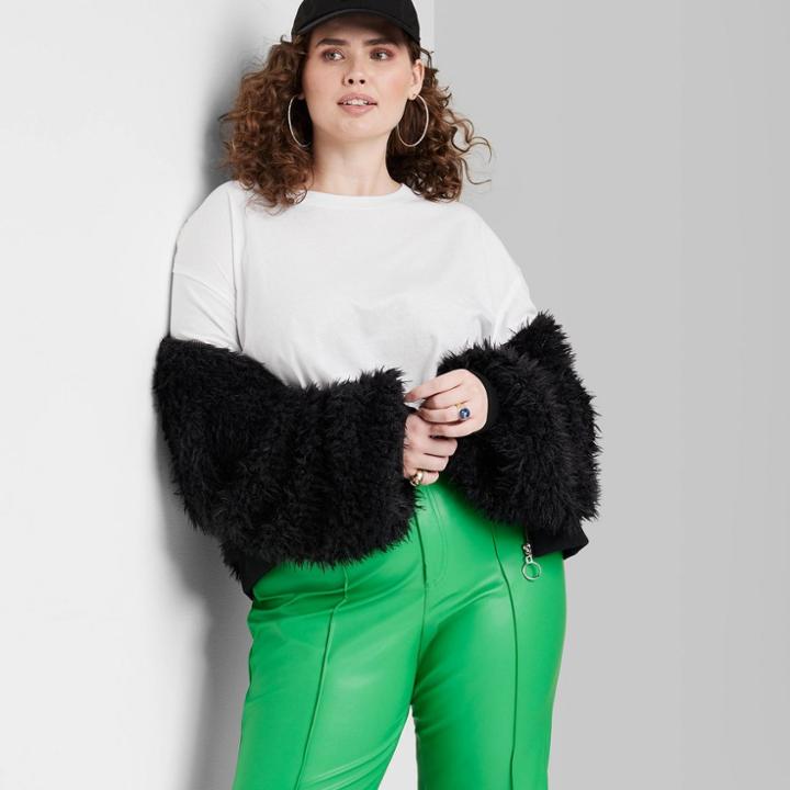 Women's Plus Size Short Sleeve Relaxed Fit Cropped T-shirt - Wild Fable White