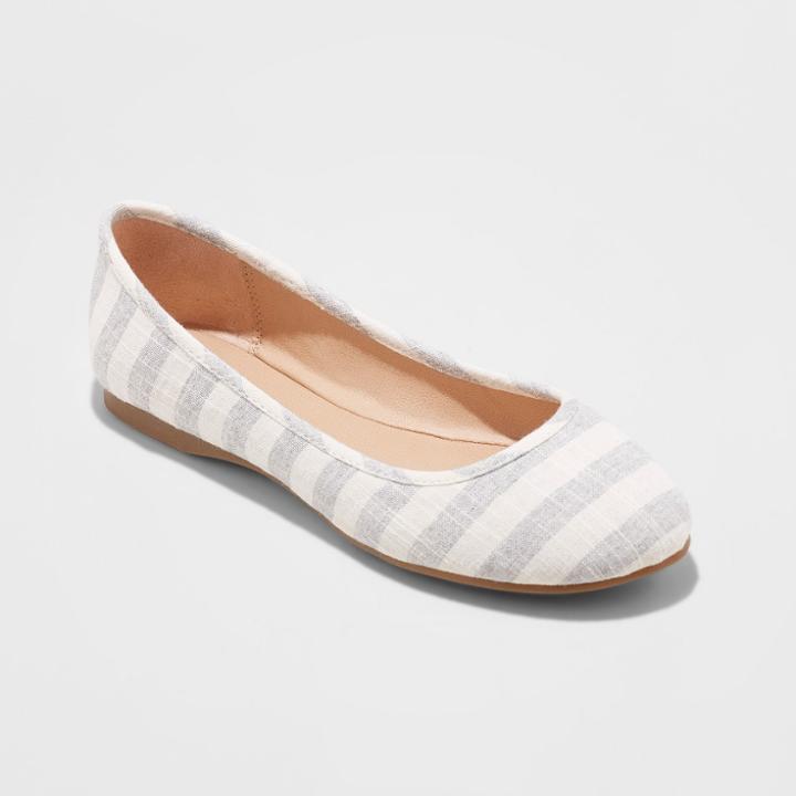 Women's Everly Wide Width Round Toe Ballet Flats - Universal Thread Ivory 6.5w, Size: