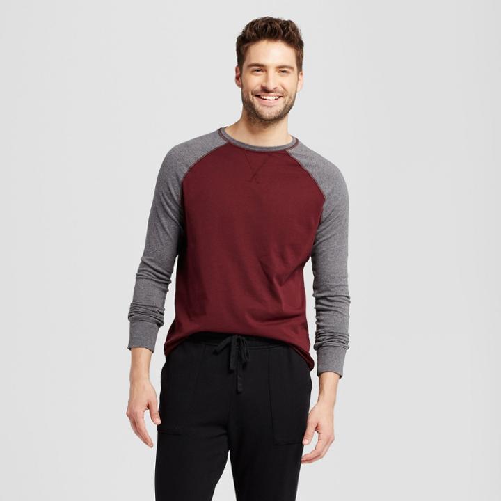 Men's Standard Fit Long Sleeve Raglan Color Block Crew T-shirt - Goodfellow & Co Burgundy (red)