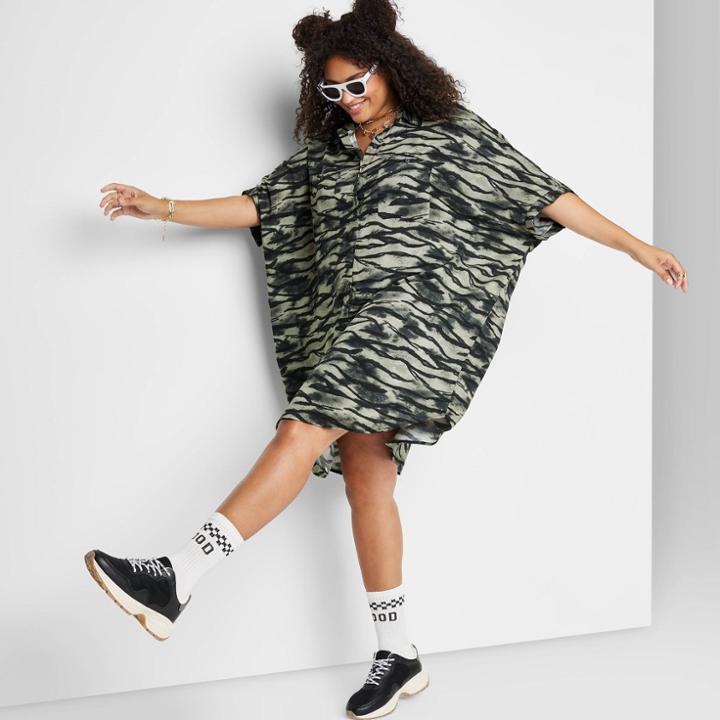 Women's Plus Size Ascot + Hart Woven Short Sleeve Graphic Dress - Zebra Print