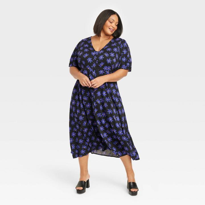 Women's Short Sleeve Button-front Shirtdress - Ava & Viv Black Floral
