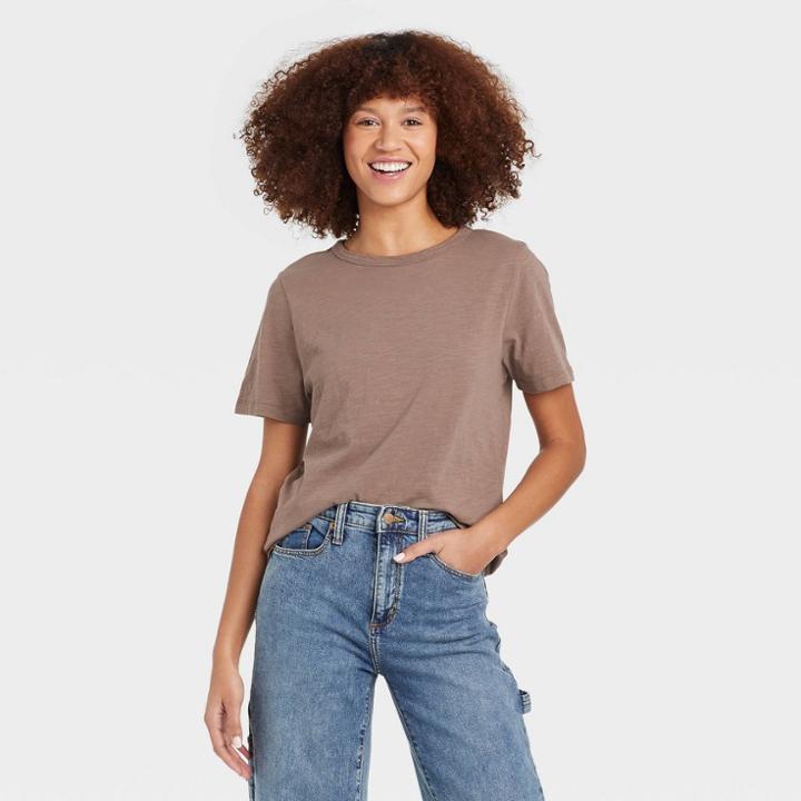 Women's Short Sleeve T-shirt - Universal Thread Tan
