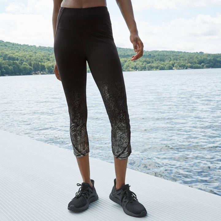 Women's Printed High-waisted Sleek Run Capri Leggings 21 - All In Motion Black