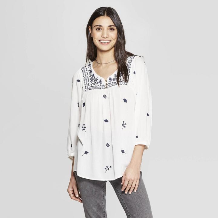 Women's Short Sleeve V-neck Top - Knox Rose White