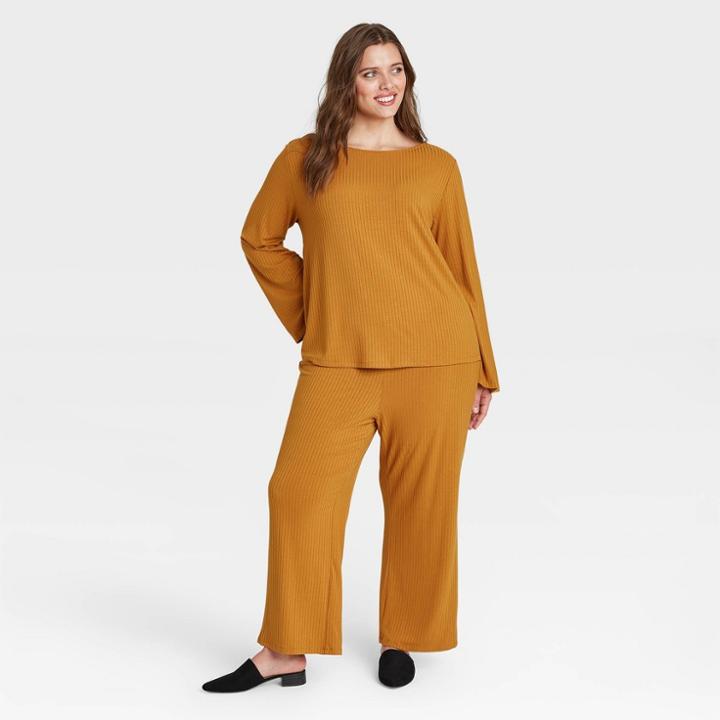 Women's Plus Size Bell Long Sleeve Boat Neck T-shirt - Who What Wear Brown