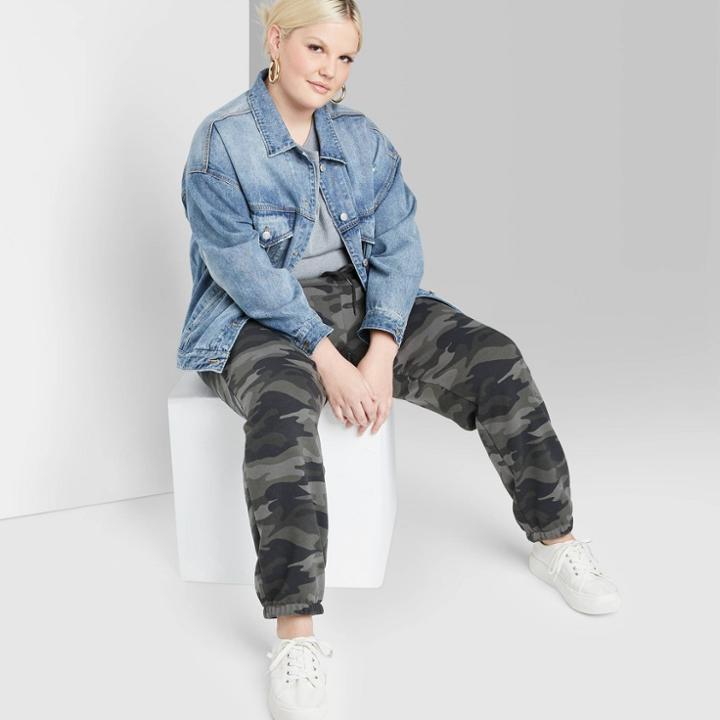 Women's Plus Size Camo Print High-rise Sweatpants - Wild Fable Olive 1x, Women's, Size:
