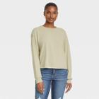 Women's Long Sleeve Boxy T-shirt - Universal Thread