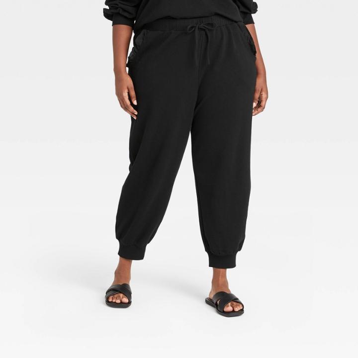 Women's Plus Size Regular Fit Ruffle Detail Jogger Sweatpants - Who What Wear Black
