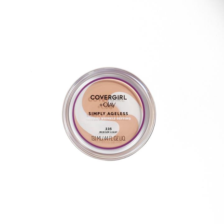 Covergirl + Olay Simply Ageless Compact 235 Medium