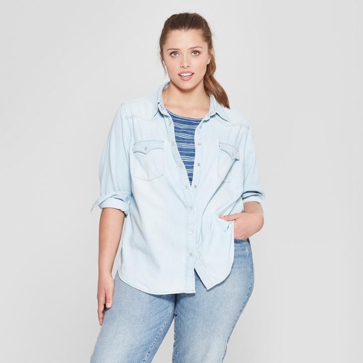 Women's Plus Size Long Sleeve Labette Denim Shirt - Universal Thread Light Wash