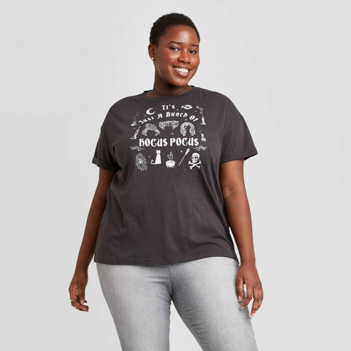 Women's Disney Plus Size Hocus Pocus Halloween Short Sleeve Graphic T-shirt - Black