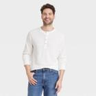 Men's Standard Fit Long Sleeve Henley T-shirt - Goodfellow & Co White