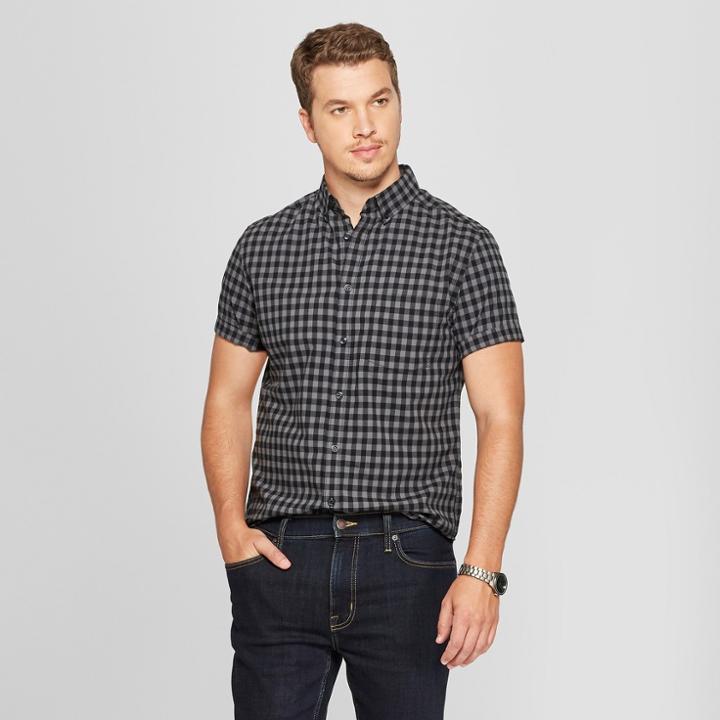 Men's Plaid Standard Fit Short Sleeve Poplin Button-down Shirt - Goodfellow & Co Charcoal