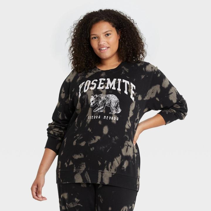 Mighty Fine Women's Plus Size Yosemite Graphic Sweatshirt - Black Tie-dye