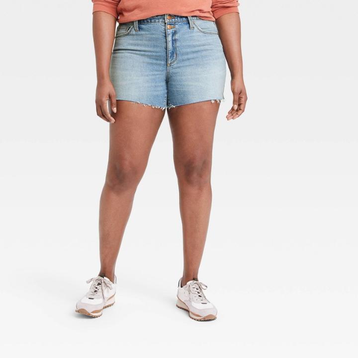 Women's High-rise Vintage Midi Jean Shorts - Universal Thread Medium Wash 00,