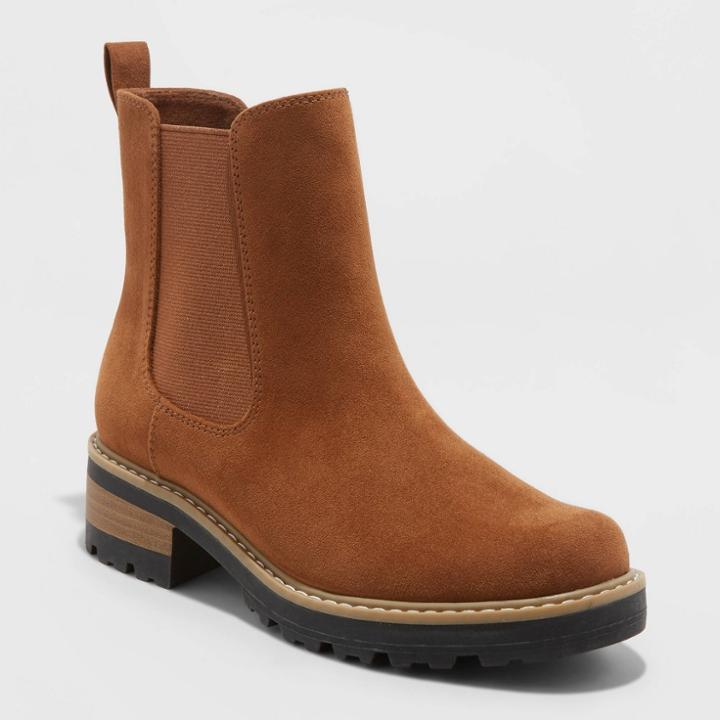 Women's Celina Chelsea Boots - Universal Thread Cognac