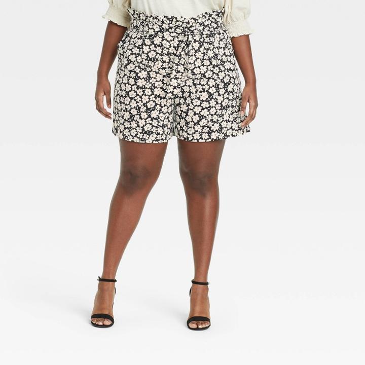 Women's Plus Size Floral Print High-rise Shorts - Who What Wear Jet Black