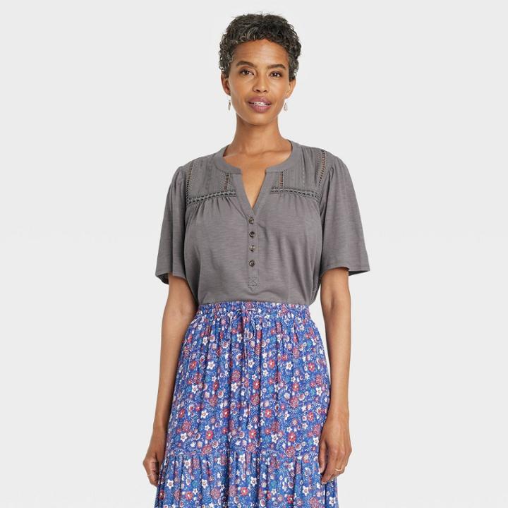 Women's Short Sleeve V-neck Eyelet Henley Shirt - Knox Rose Gray