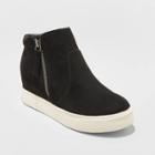 Women's Cindy Faux Leather Platform Wedge Sneakers - Universal Thread Black