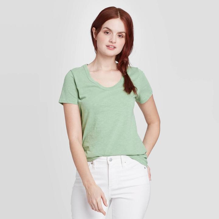 Women's Short Sleeve V-neck Relaxed Fit T-shirt - Universal Thread Green